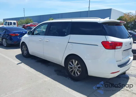 2015 Kia Sedona Lx z USA, uszkodzony, nr VIN KNDMB5C11F6059352